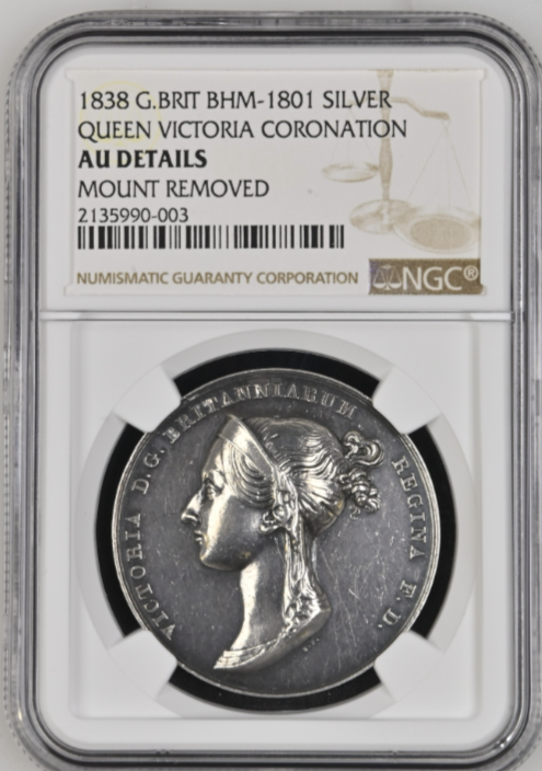 1838年イギリス ヴィクトリア女王 戴冠記念銀メダル（NGC/AU Details）